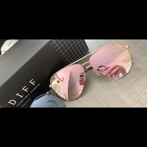 Diff tate rose gold glasses